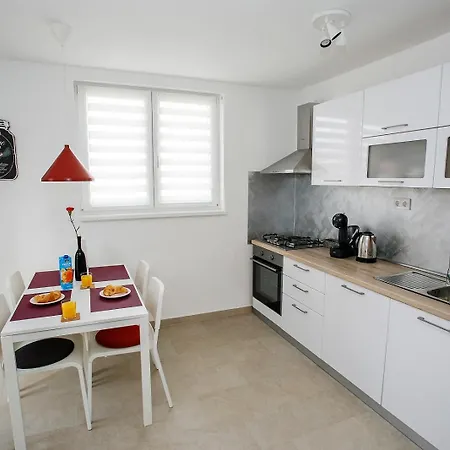 Suzy's Place Apartamento Pula