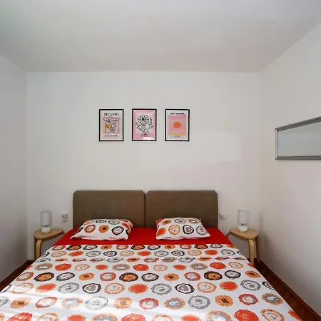 Suzy's Place * Πούλα