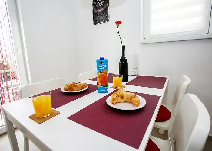 Suzy's Place * Póla