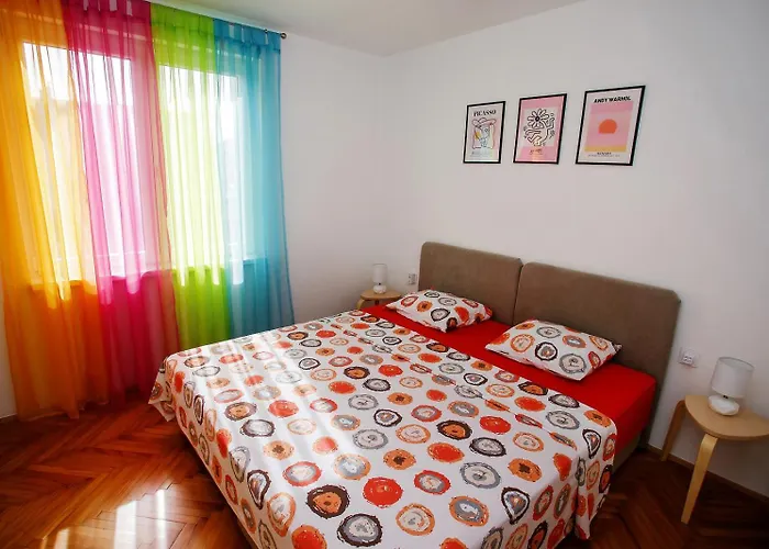 Suzy's Place Apartment *